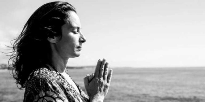 Featured image for The Challenge of Disconnecting: Finding Peace During Meal Times